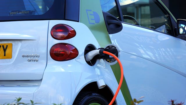 What Is a Portable EV Car Charger?